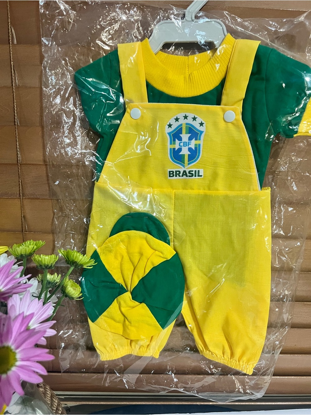 Brasil Kids Yellow & Green Overalls Set with Hat